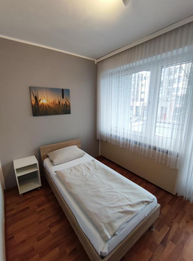 Gaestehaus Am Bahnhof, Self-Check-In 베크타 외부 사진
